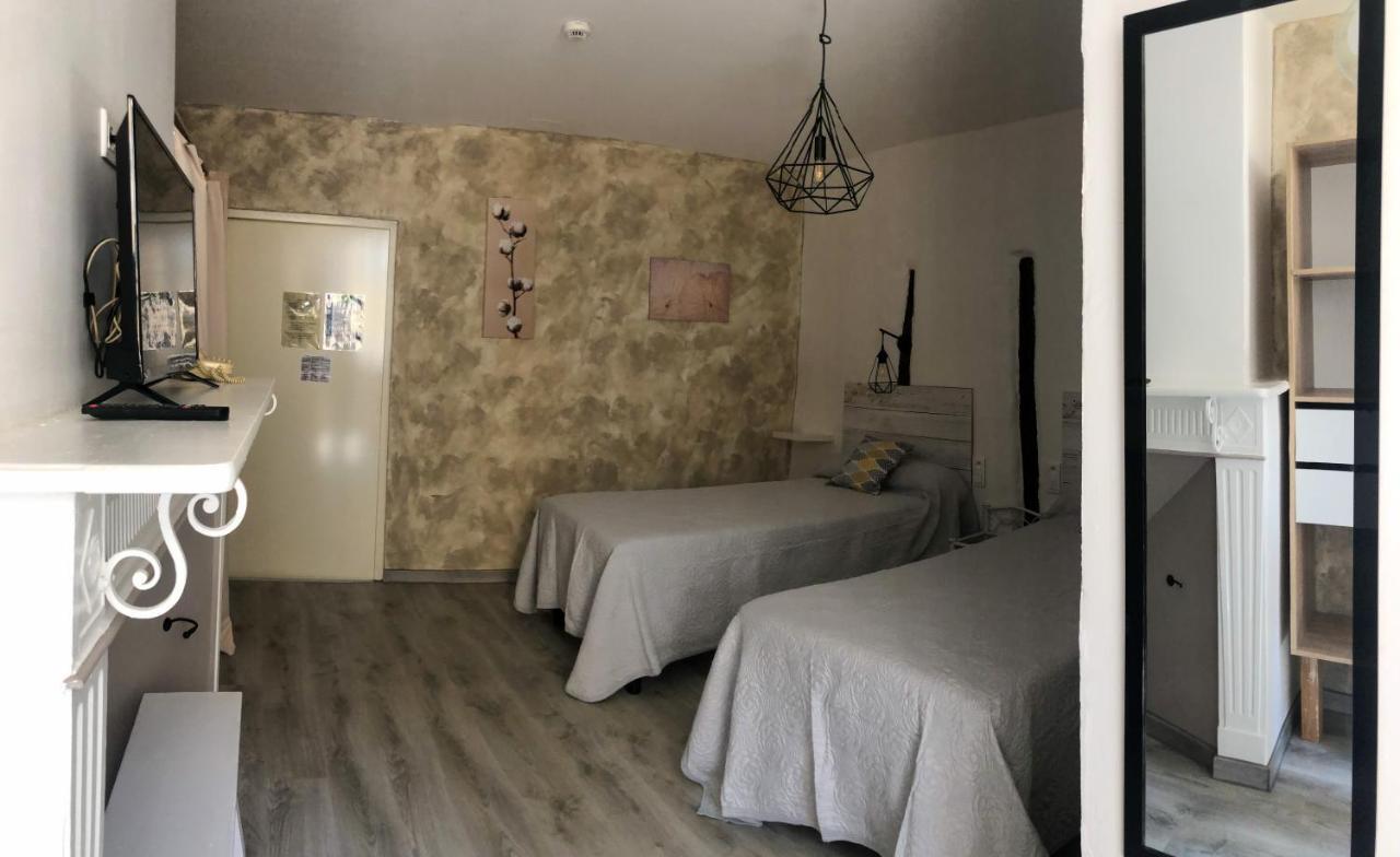 Logis Hotel Restaurant Metropole Mirande  Dış mekan fotoğraf