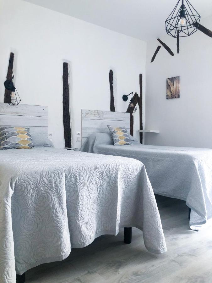 Logis Hotel Restaurant Metropole Mirande  Dış mekan fotoğraf