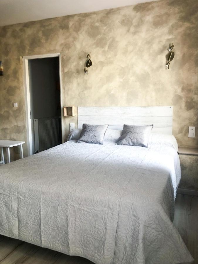 Logis Hotel Restaurant Metropole Mirande  Dış mekan fotoğraf