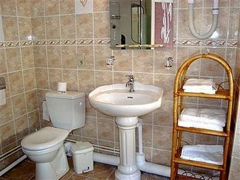 Logis Hotel Restaurant Metropole Mirande  Dış mekan fotoğraf