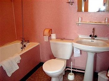 Logis Hotel Restaurant Metropole Mirande  Dış mekan fotoğraf