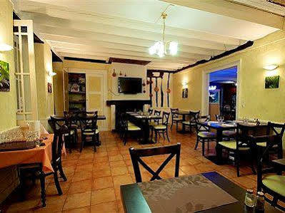 Logis Hotel Restaurant Metropole Mirande  Dış mekan fotoğraf